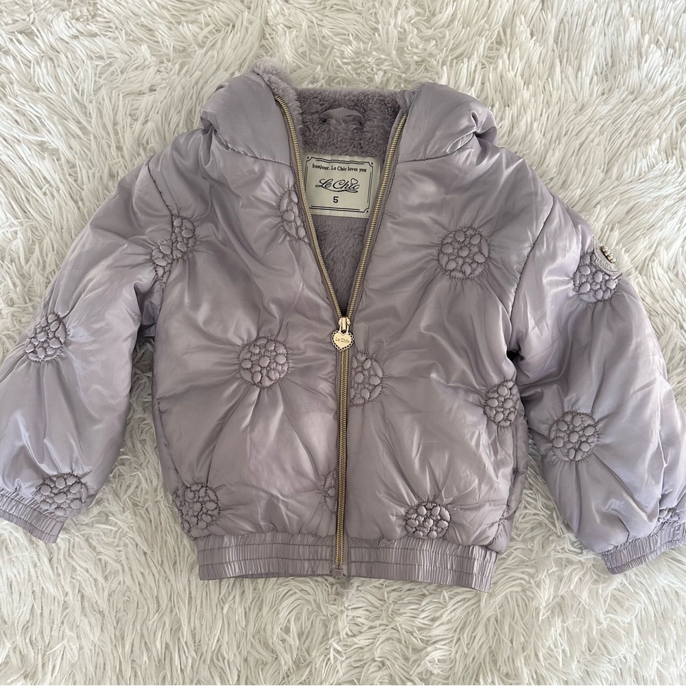 LE CHIC Girls' Hooded Lavender Puffer Jacket Faux Fur Floral Appliqué Size 5T
